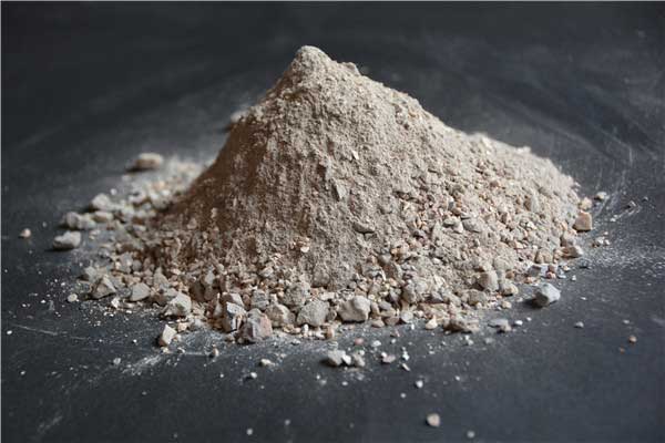 高鋁質低水泥澆注料